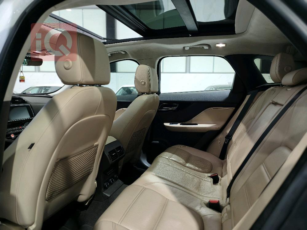 جاكوار إف-بيس